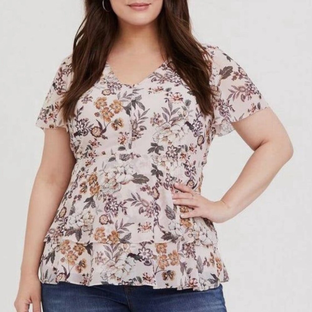 New Torrid Floral V Neck Chiffon Babydoll Tiered Flutter Sleeve Top 2X